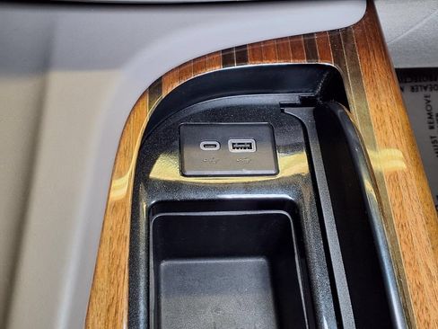 Certified 2023 Cadillac Escalade Sport Platinum w/ LPO, ONYX Package AWD/4WD image 6