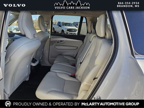 Used 2023 Volvo XC90 B5 Core w/ Protection Package Premier image 17