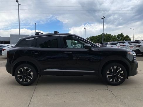 New 2026 Nissan Kicks SV w/ Cold Weather Package AWD/4WD image 6