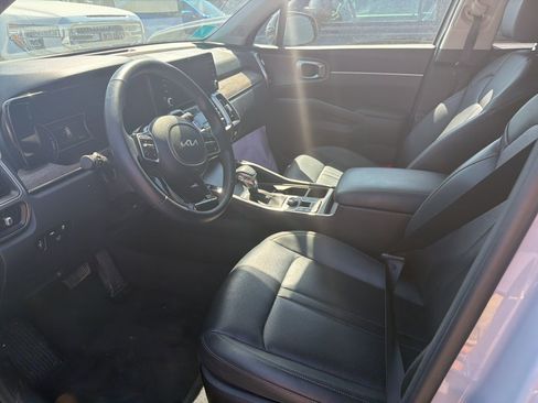 Used 2023 Kia Sorento X-Line EX image 5