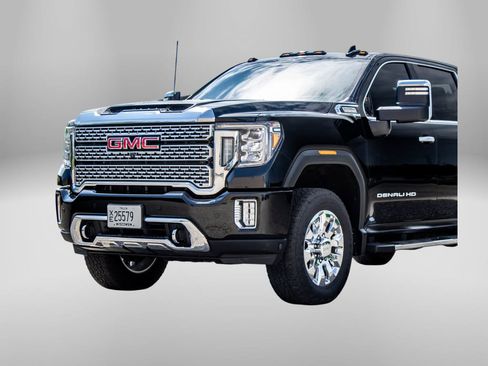 Used 2020 GMC Sierra 2500 Denali w/ Denali Ultimate Package AWD/4WD image 8