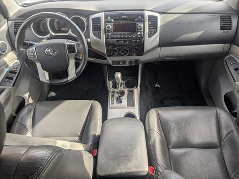 Used 2012 Toyota Tacoma PreRunner image 29