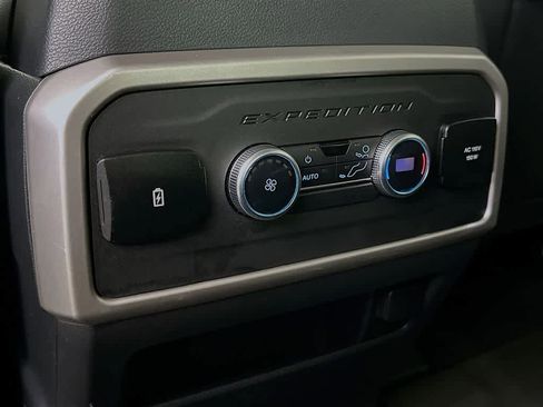 Certified 2022 Ford Expedition XLT RWD image 12