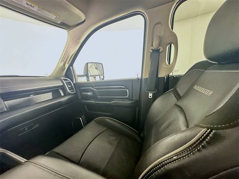 Used 2024 RAM 3500 Laramie image 11