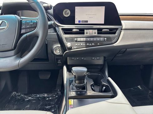 Used 2024 Lexus ES 350 w/ Premium Package FWD image 12