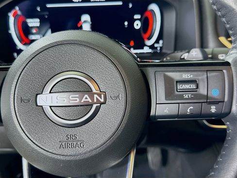 Used 2022 Nissan Rogue Platinum w/ Head-Up Display Package image 24