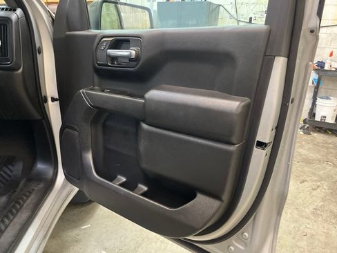 Used 2022 Chevrolet Silverado 1500 Custom AWD/4WD image 33