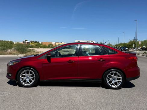 Used 2015 Ford Focus SE w/ Equipment Group 201A image 6