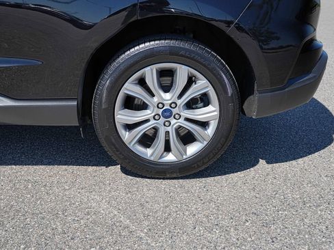 Used 2022 Ford Edge Titanium AWD/4WD image 13