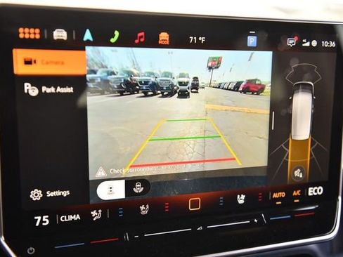 New 2025 Volkswagen ID. Buzz Pro S image 13