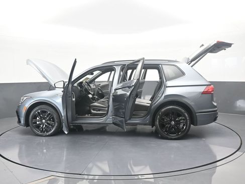 Used 2022 Volkswagen Tiguan SE R-Line AWD/4WD image 80