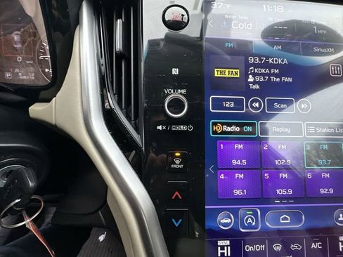 Used 2022 Subaru Legacy Premium image 14