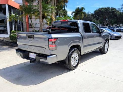 Used 2022 Nissan Frontier SV RWD image 8