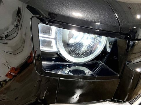 Used 2022 Land Rover Defender 110 SE image 33