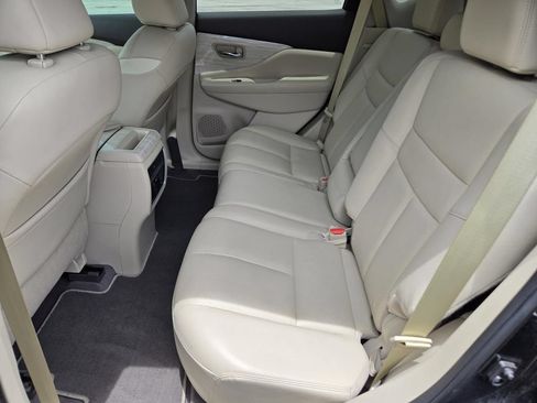 Used 2017 Nissan Murano SL w/ SL Technology Package FWD image 18