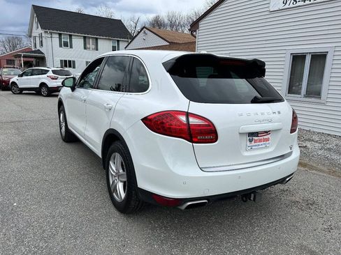 Used 2014 Porsche Cayenne S AWD/4WD image 8