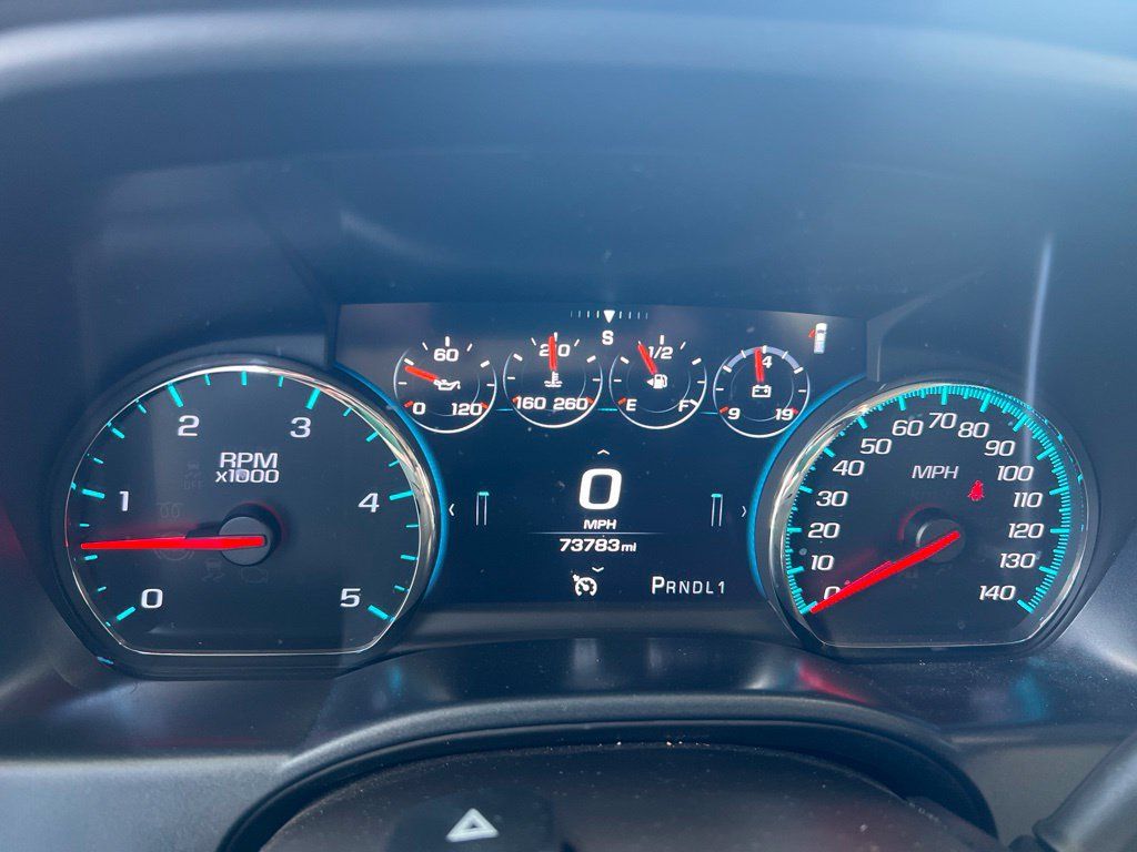 Used 2018 GMC Sierra 2500 Denali w/ Duramax Plus Package AWD/4WD image 12