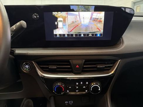 Certified 2024 Buick Encore GX Sport Touring w/ Comfort Package AWD/4WD image 17