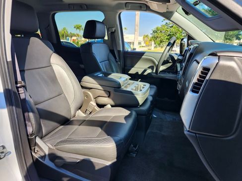 Used 2017 Chevrolet Silverado 1500 LT w/ All Star Edition image 18