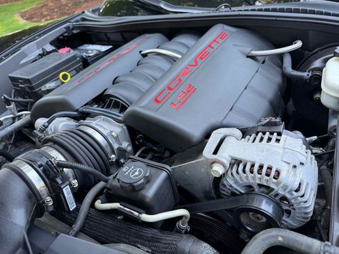 Used 2005 Chevrolet Corvette Convertible w/ Preferred Equipment Group RWD image 29