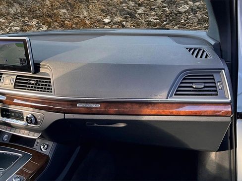 Used 2018 Audi Q5 2.0T Premium Plus w/ Premium Plus Package image 14