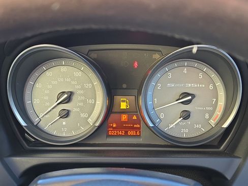 Used 2011 BMW Z4 sDrive35is image 20