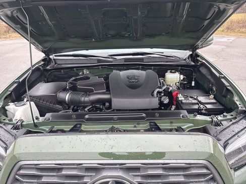 Used 2022 Toyota Tacoma TRD Off-Road image 51