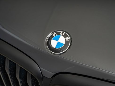 New 2026 BMW X5 xDrive40i w/ M Sport Package AWD/4WD image 12