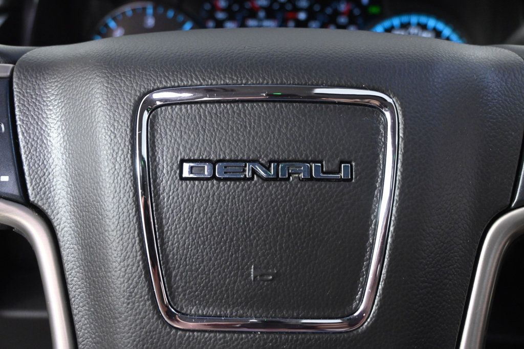 Used 2019 GMC Yukon XL Denali w/ Denali Ultimate Package AWD/4WD image 36