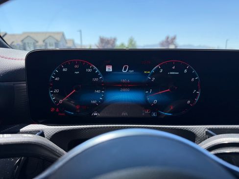 Certified 2022 Mercedes-Benz CLA 250 4MATIC image 10
