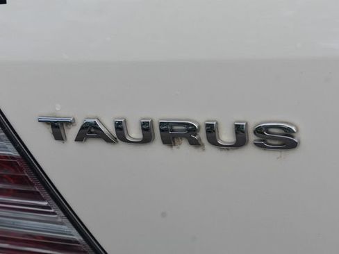 Used 2009 Ford Taurus Limited AWD/4WD image 17