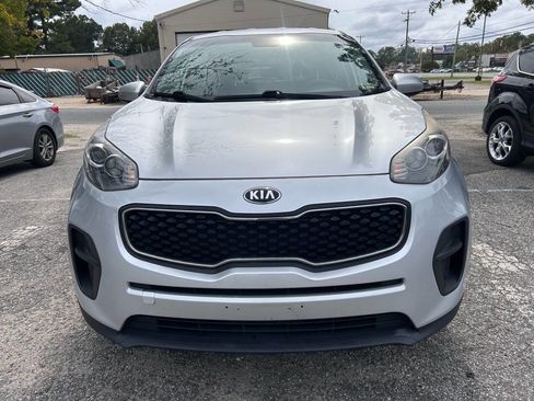Used 2019 Kia Sportage LX image 3