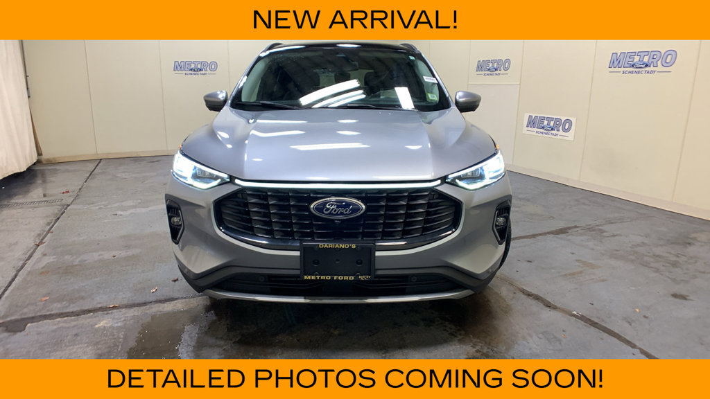 Certified 2023 Ford Escape Platinum w/ Premium Technology Package AWD/4WD image 48
