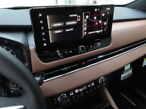 New 2026 Mitsubishi Outlander SEL AWD/4WD image 16