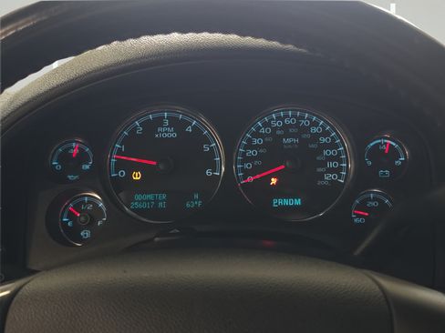 Used 2011 Chevrolet Silverado 1500 LTZ w/ Suspension Package, Off-Road AWD/4WD image 17