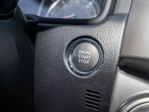Used 2024 Toyota 4Runner Limited AWD/4WD image 31