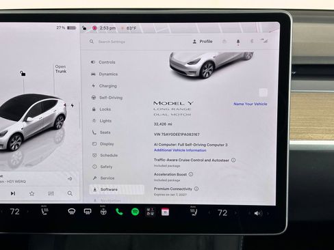 Used 2023 Tesla Model Y Long Range AWD/4WD image 40