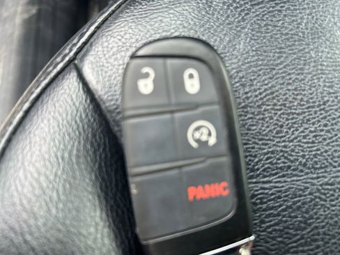 Used 2023 Jeep Compass Limited AWD/4WD image 34