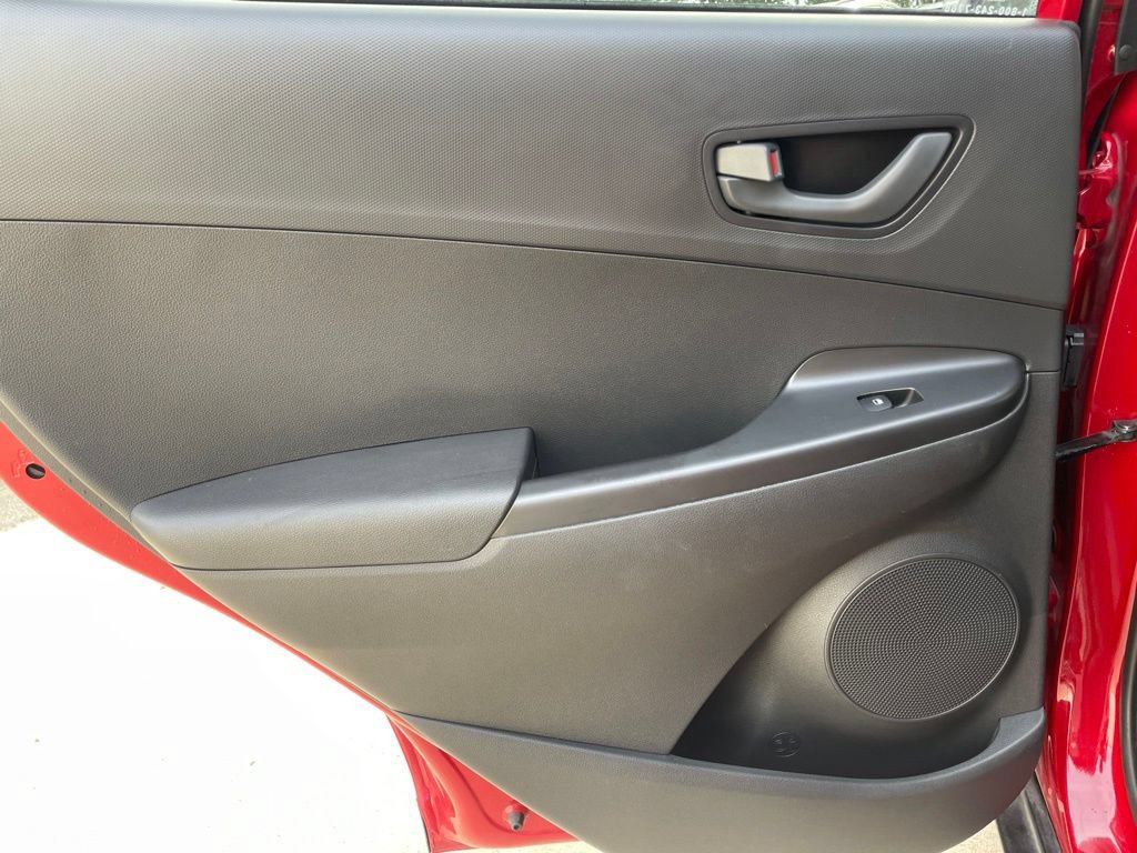 Used 2021 Hyundai Kona SEL FWD image 19
