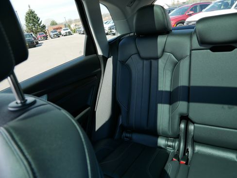 Used 2024 Audi Q5 2.0T Premium AWD/4WD image 12