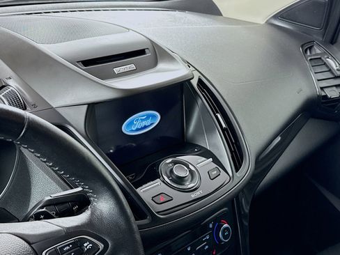 Used 2017 Ford Escape Titanium w/ Equipment Group 301A AWD/4WD image 8