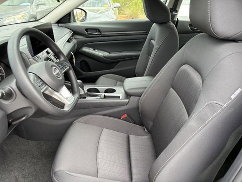 New 2026 Nissan Altima 2.5 SV FWD image 11