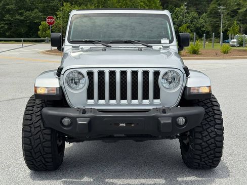 Used 2023 Jeep Wrangler Unlimited Sahara AWD/4WD image 2