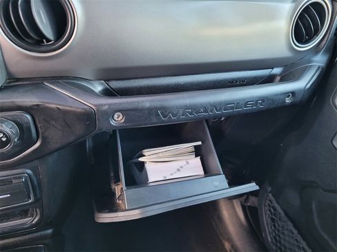 Used 2020 Jeep Wrangler Unlimited Sport S image 20