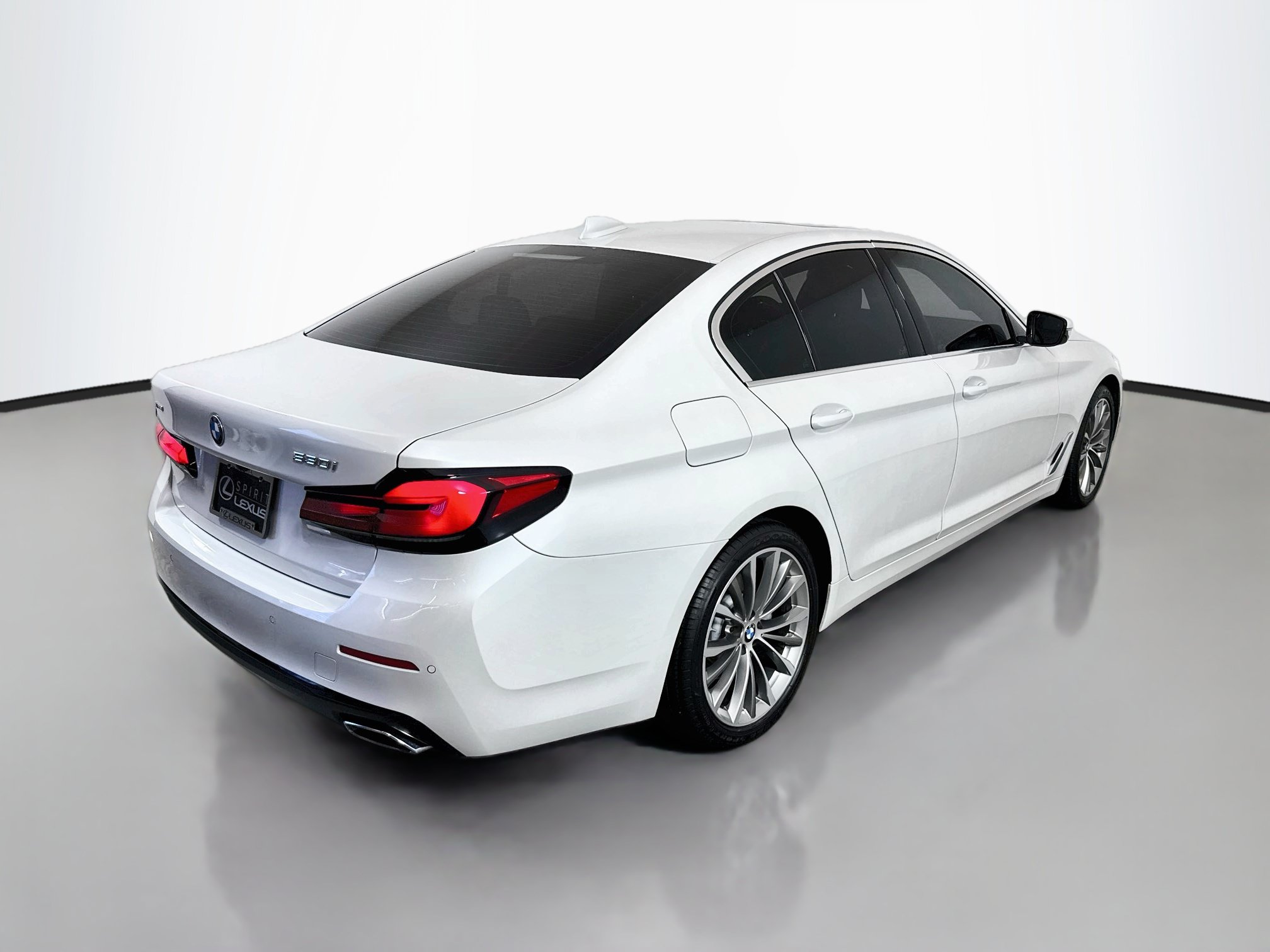 Used 2022 BMW 530i xDrive w/ Premium Package AWD/4WD image 7