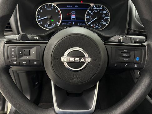 Used 2023 Nissan Rogue SV AWD/4WD image 13