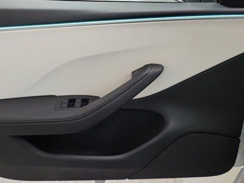 Used 2025 Tesla Model 3 RWD image 18