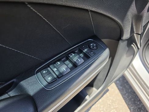 Used 2018 Dodge Charger SXT Plus RWD image 17