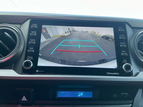 Certified 2023 Toyota Tacoma TRD Off-Road image 29