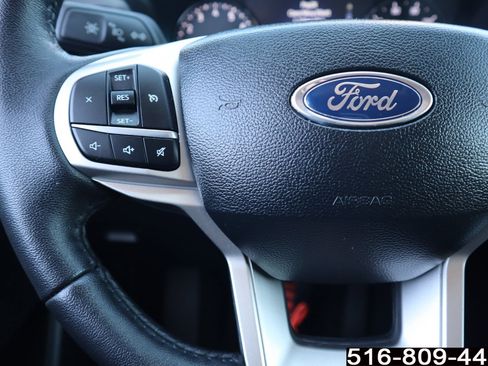Used 2024 Ford Explorer XLT image 18